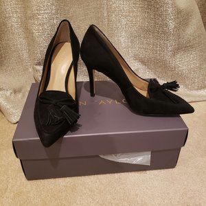Brand New Suede Ann Taylor Heels. Size 5